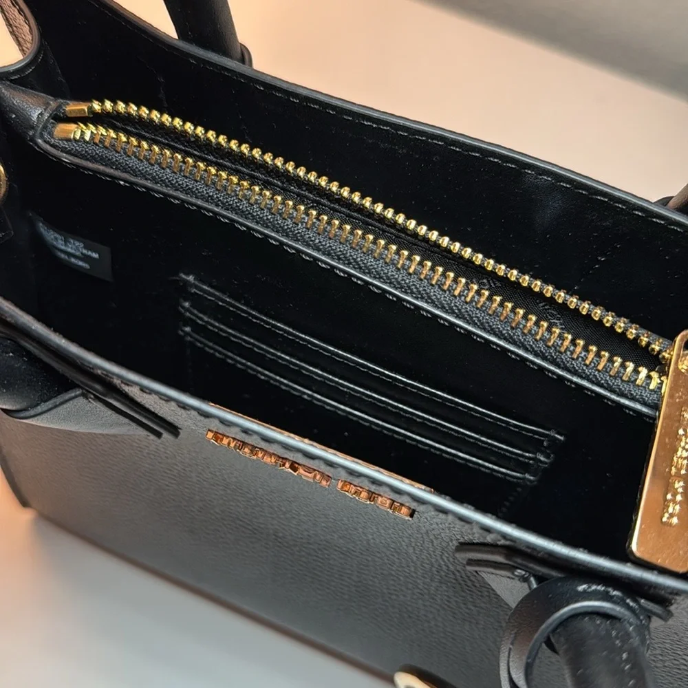 Michael Kors Crossbody - Picture 7 of 9